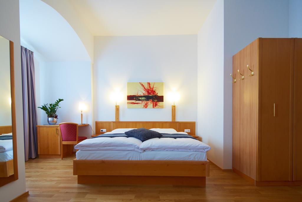 Rathauskeller Melk Otel Oda fotoğraf