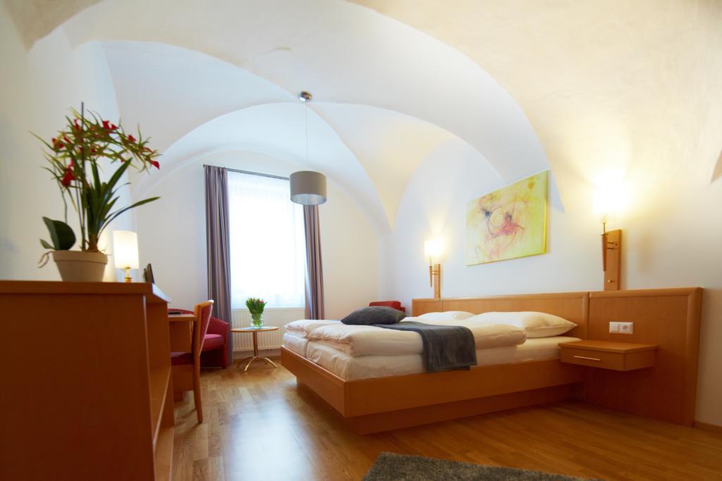 Rathauskeller Melk Otel Oda fotoğraf